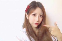 郑茜小姐姐,青春活力，魅力四射的时尚达人